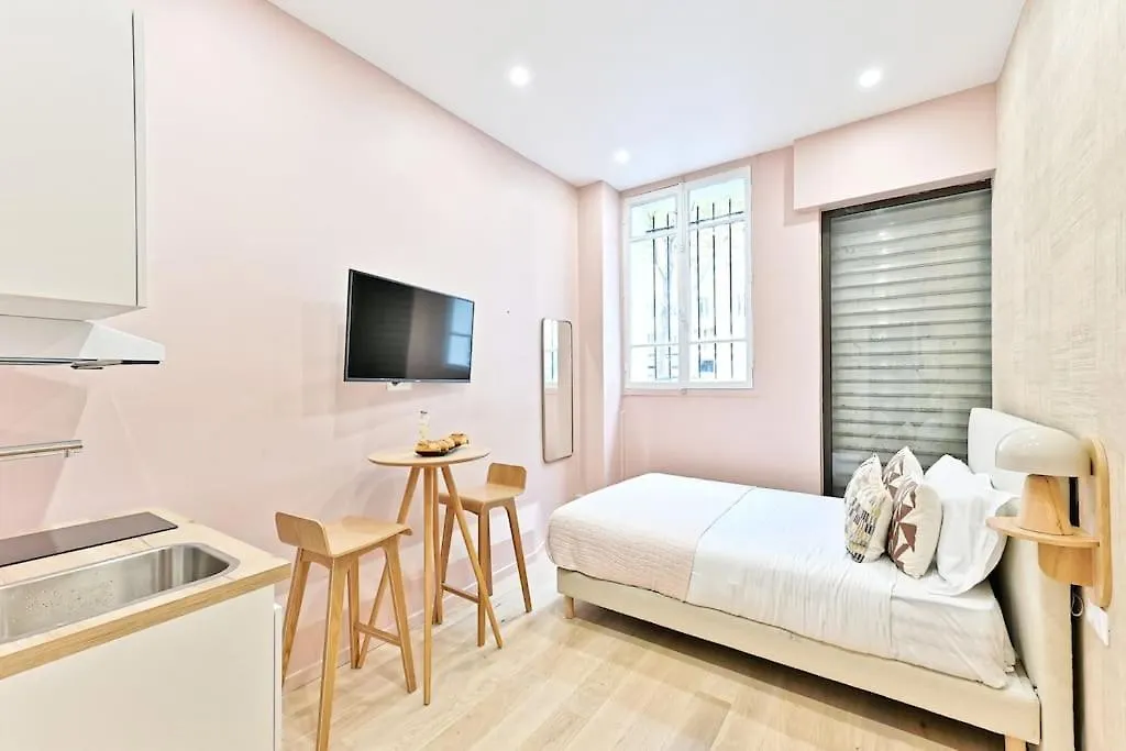 Petit Studio Confortable & Tranquille Paris 17Eme